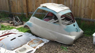 Illustration for article titled Don't Miss The Chance To Fill Your Yard With BMW Isettas